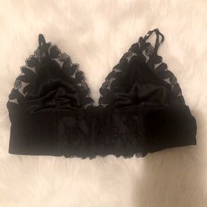 Victoria’s Secret Embroidered Bralette (NWOT)